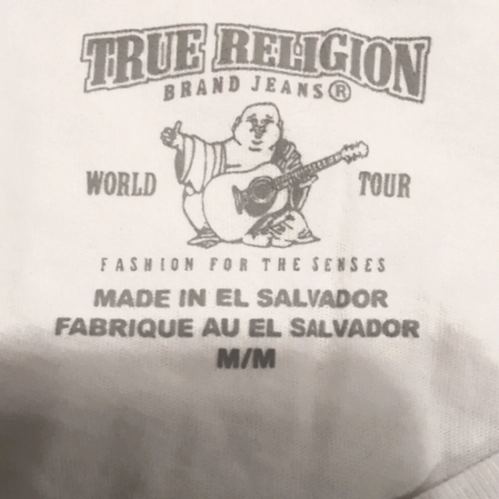 True Religion Graphic White Shortsleeve T-Shirt. Men's Size: Medium. NWOT.